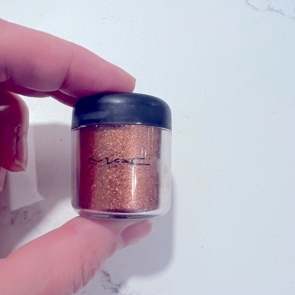 MAC pigments in Cooper Sparkle - larger size !!! - Picture 2 of 6